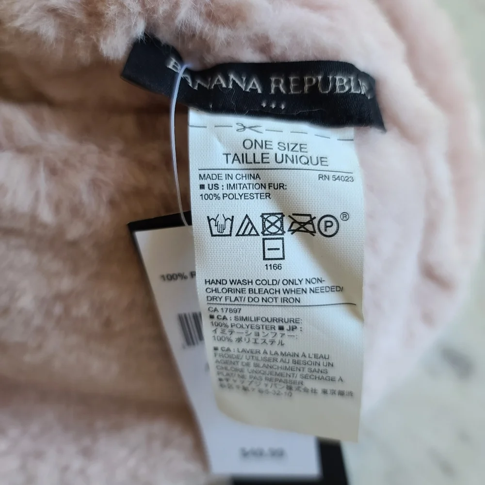 NWT Banana Republic Factory Blush Pink Imitation Fur Circle Scarf Cowl